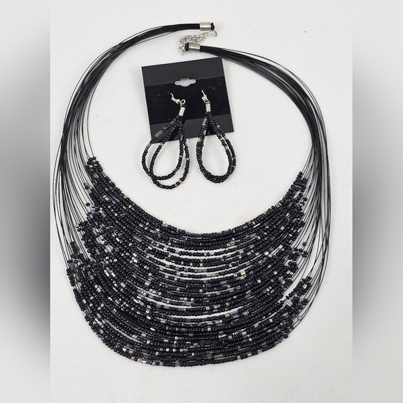 Multi Layer Beaded Necklace And Earring Set Statement Jewelry Black W Blue NEW - Picture 3 of 7